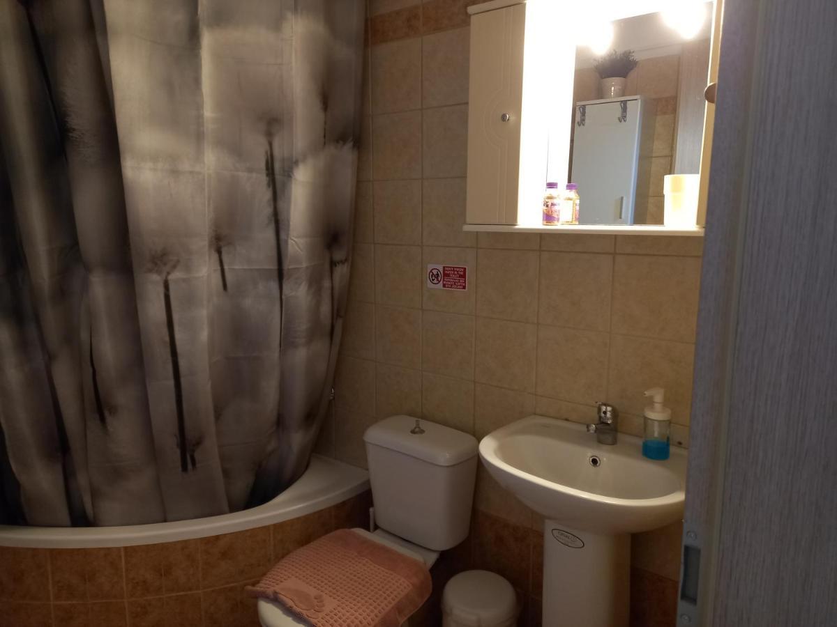Peramos Apartments Néa Péramos Extérieur photo