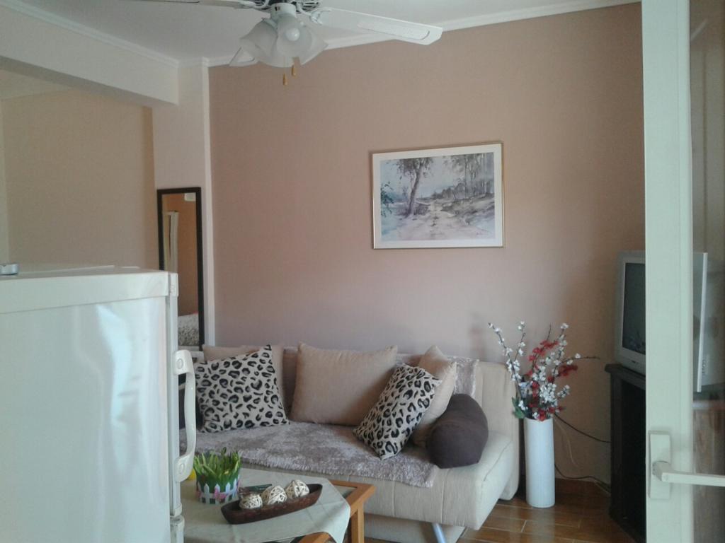 Peramos Apartments Néa Péramos Extérieur photo